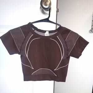 NEW MIX Women's Cropped Crew Neck Stretch Fitted Short Sleeve Tee Brown M